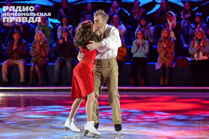 «Чуть не уронил»: Запорожский сделал досадную ошибку и испугал Галустяна на «Ледниковом периоде»