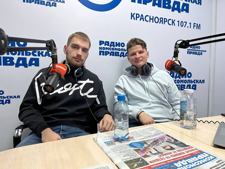 Алексей Чижов, менеджер СШОР по баскетболу и Марк Захаров, тренер СШОР по баскетболу