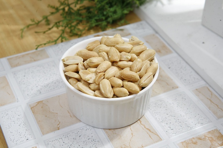 Нутрициолог рассказала, что будет, если съедать до 20 орешков арахиса в день