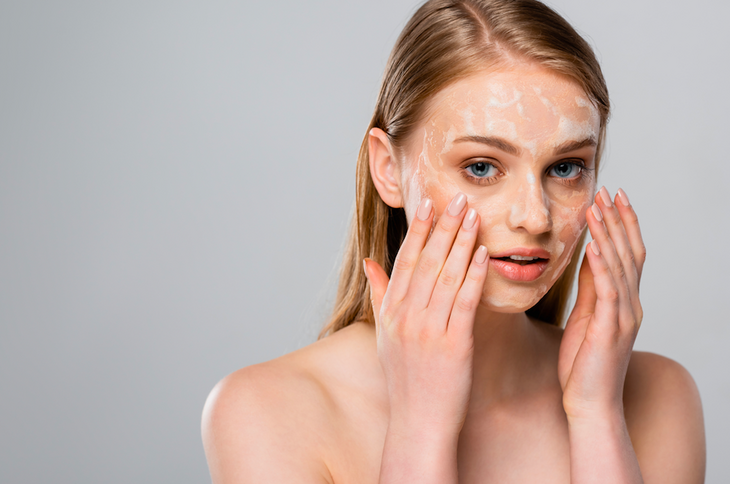 Химик раскрыла всю правду о пилинге-скатке