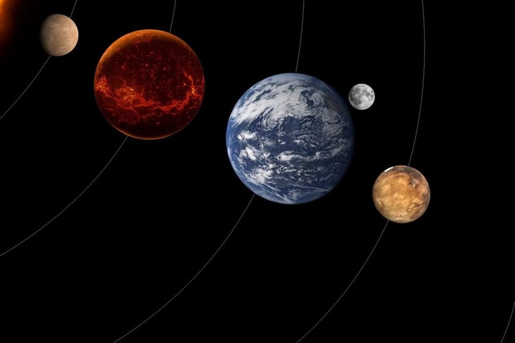 Луна приблизится к Сатурну и Юпитеру: россияне могут наблюдать на небе мини-парад планет