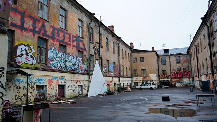 Направо пойдешь — на страх набредёшь! Дворы Петербурга, которые жители обходят даже днём