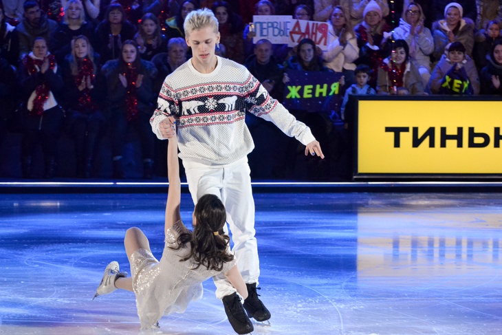 Муцениеце на шесте, а Милохин целуется с Медведевой: чего ждать в полуфинале «Ледникового периода»