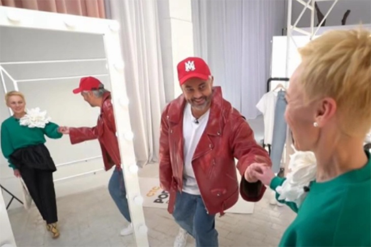 Цветок на шее или на груди: Рогов показал, с чем носить модный аксессуар