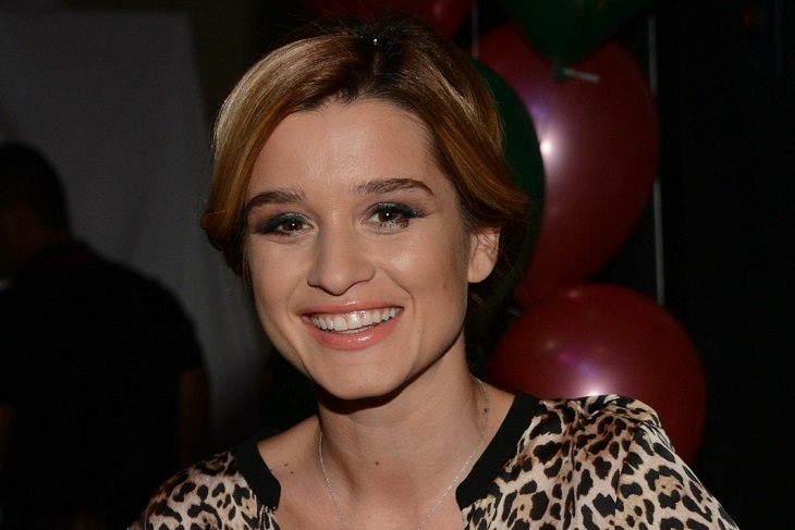 Бородина «напилась» и обнажила большую грудь: видео Бородина «напилась» и обнажила большую грудь: видео