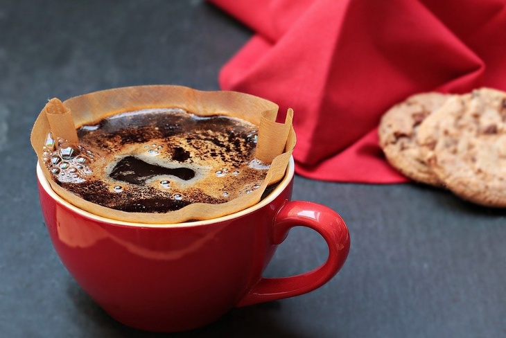 Диетолог объяснила, можно ли с помощью кофе похудеть и избавиться от стресса