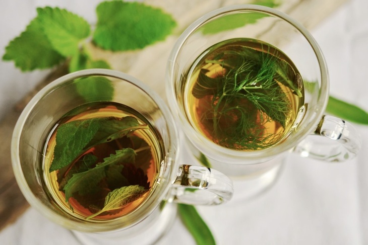 Индийский чай, грузинский чай: диетолог назвала способ избежать похмелья от алкоголя