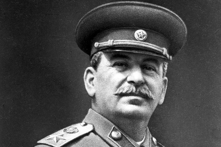 «Взять автомат и пройтись по кабинетам»: россиянку наказали за предложение карать чиновников