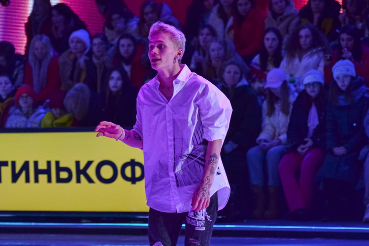 У Милохина примитивная речь, Моргенштерн эпатирует, а Бузова быстро схватывает: как общаются звезды