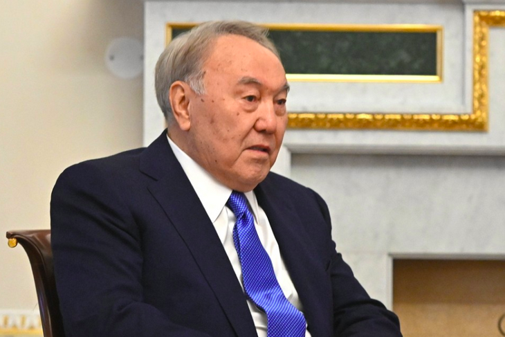 Назарбаев, вопреки словам Жириновского, не умер: видео