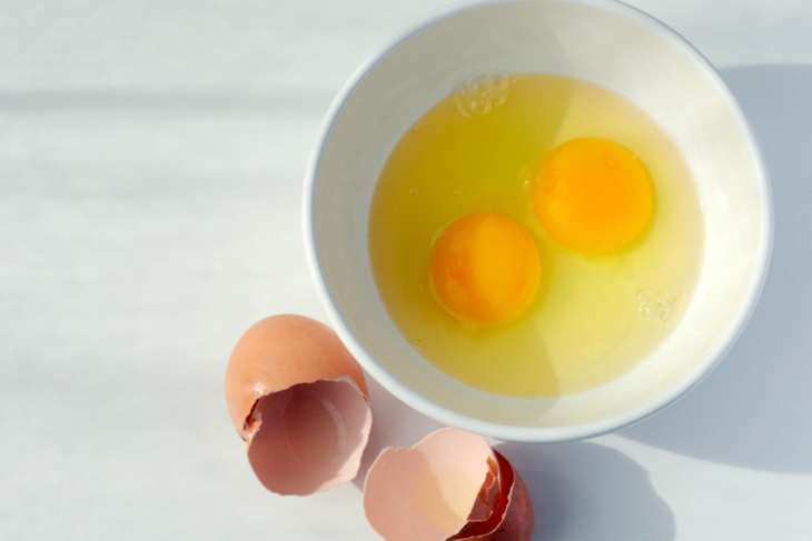 Шеф-повар объяснила, почему многие всю жизнь готовят яичницу неправильно