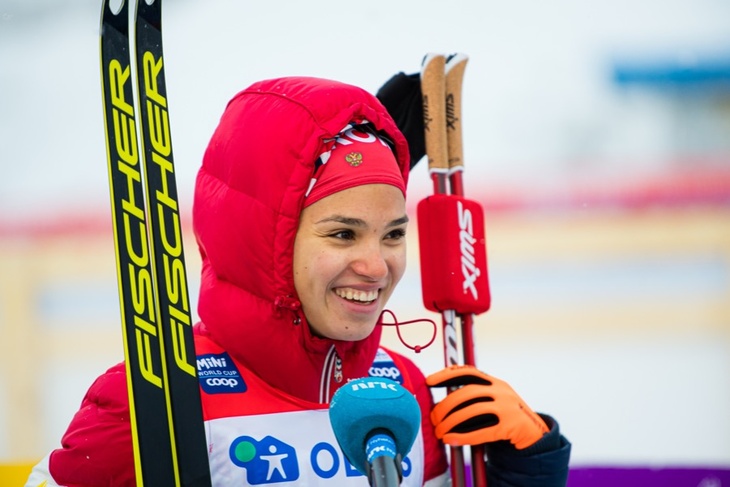 Душно и нет еды: лыжница Степанова пожаловалась на суровый олимпийский автобус в Китае