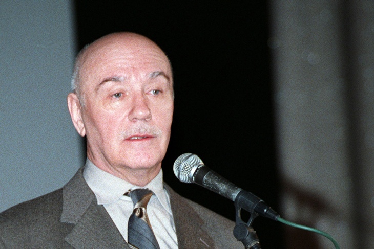 Элитная квартира и дача: какое наследство оставил Куравлев