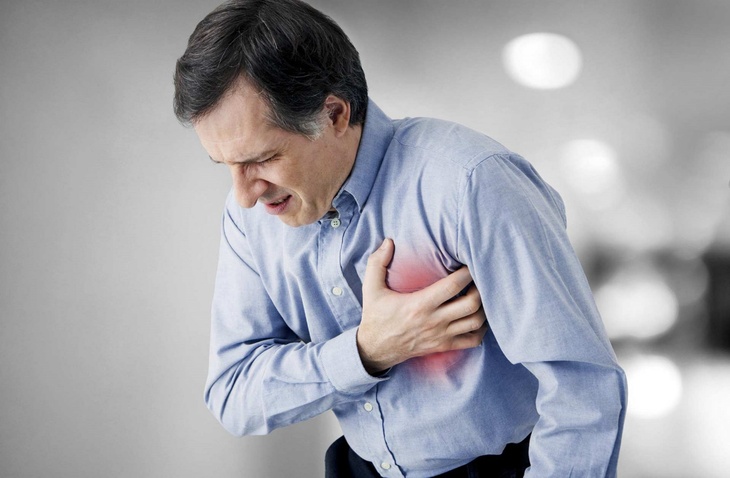 Болит совсем не сердце: кардиолог Кореневич назвала истинные симптомы скорого инфаркта