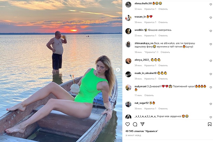 «Красота!»: блондинка из «Орла и решки» эффектно изогнулась в лодке, задрав ножки