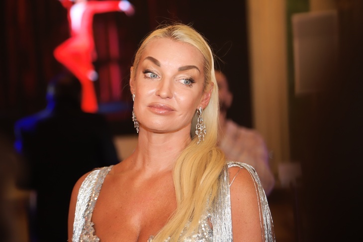 «Снова позвать в баньку Джигурду»: Миро разнесла Волочкову за пиар-роман с банщиком Сергеем