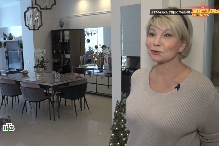 «Чтобы из гардеробнй чемоданы не таскать»: Татьяна Веденеева установила в своем таунхасе лифт