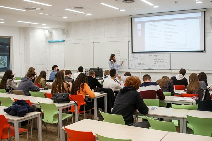 За 2 года в Московской области построены 60 школ и 39 детских садов