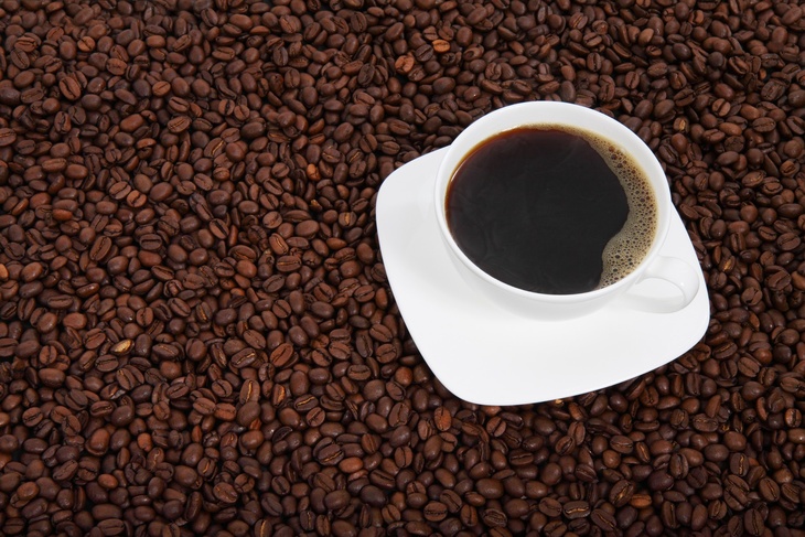 Ускоряет усвоение: названо средство, помогающее уснуть после ночной чашки кофе