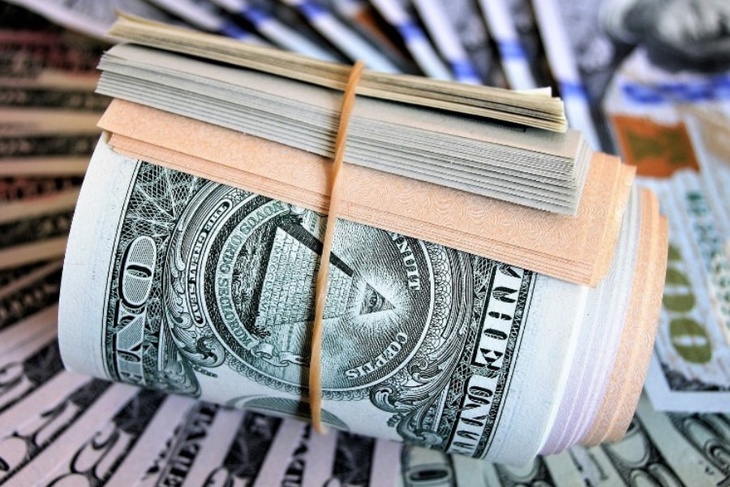 Закат «золотого века» доллара: финансист рассказал, когда мир отвернется от «американца»