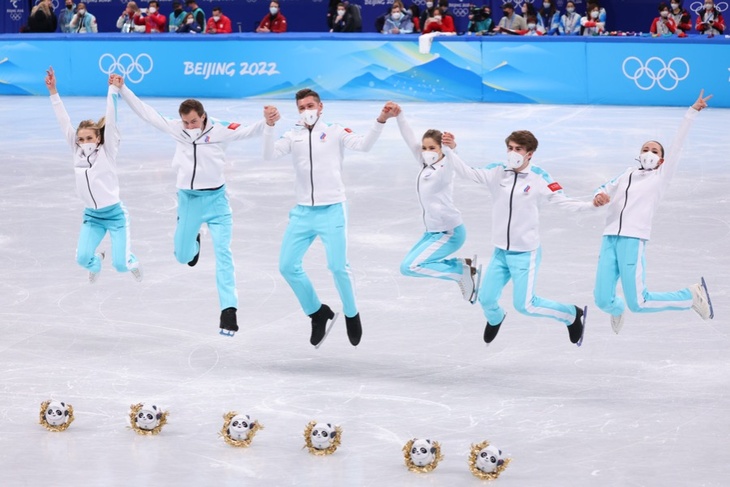 Вместо золота: Валиева и другие фигуристы России получили «утешительные» колье за Олимпиаду-2022