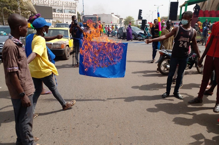 Евросоюз — уходи: малийцы отпраздновали вывод французских войск