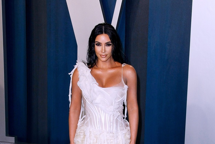 Video: Kim Kardashian filmed an enticing underwear fitting