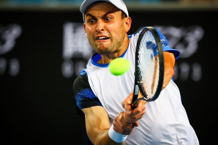 Карацев обыграл французского теннисиста на турнире в США