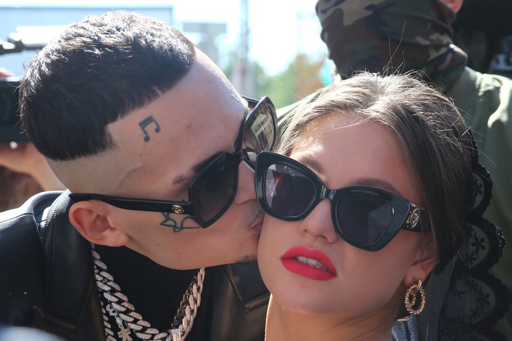 Жена Моргенштерна Дилара подразнила сочными округлостями в спортивном костюме: видео