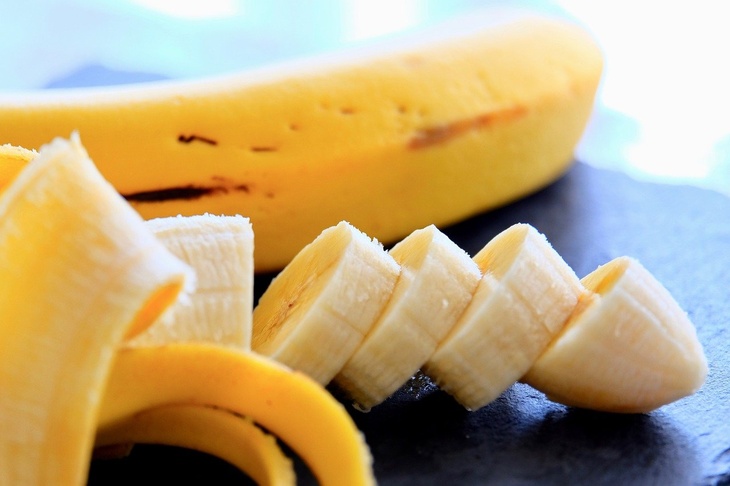 Диетолог объяснила, почему бананы и авокадо нельзя хранить в холодильнике