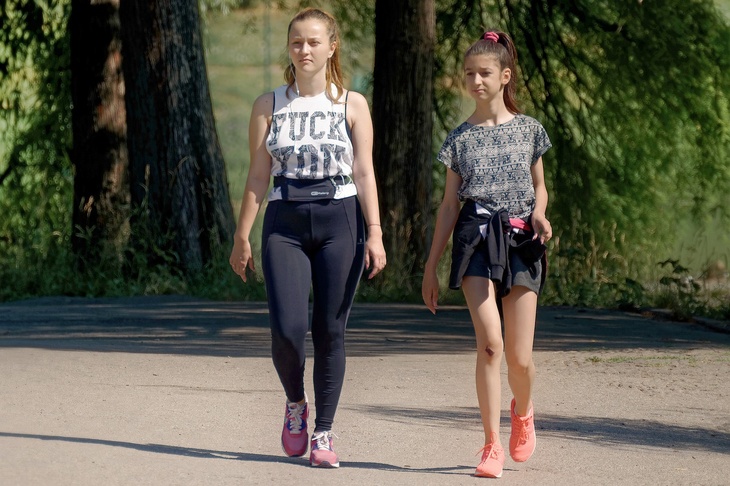 Россиянам назвали главную опасность ожирения у подростков