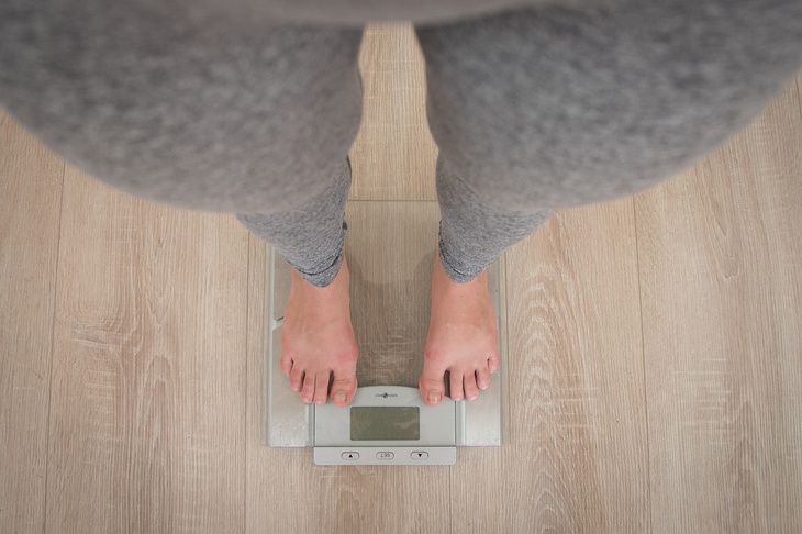 Эндокринолог назвал гормоны, влияющие на набор и сброс веса
