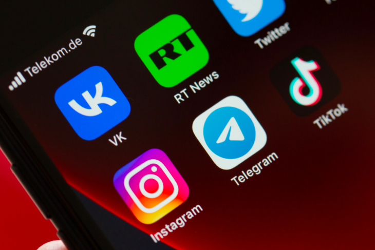 Instagram спрячет подписки и подписчиков пользователей России и Украины