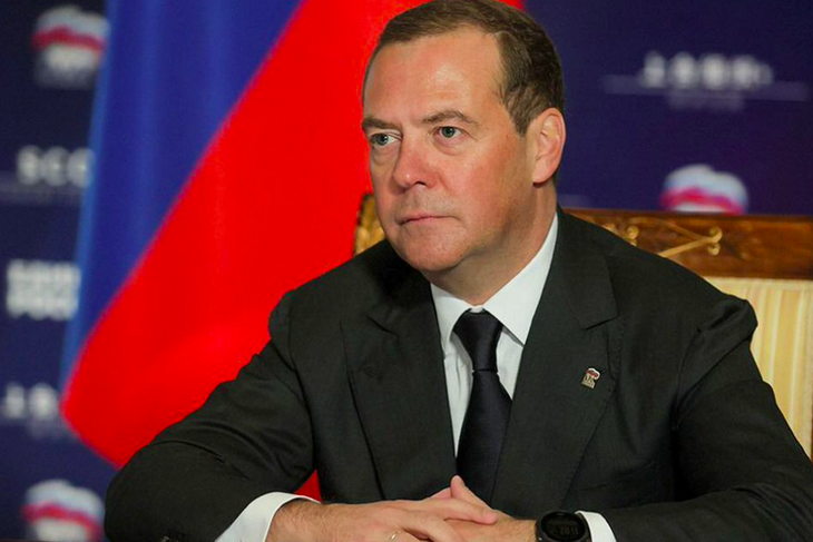 Дмитрий Медведев отказался от Instagram и Facebook