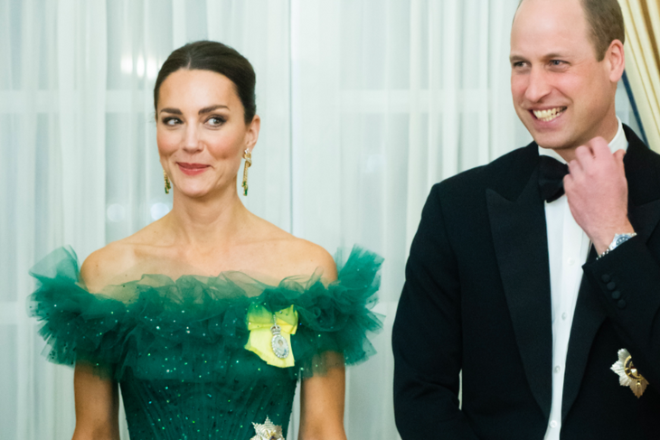 Dazzling look! Kate Middleton wore a stunning green dress by Jenny Packham