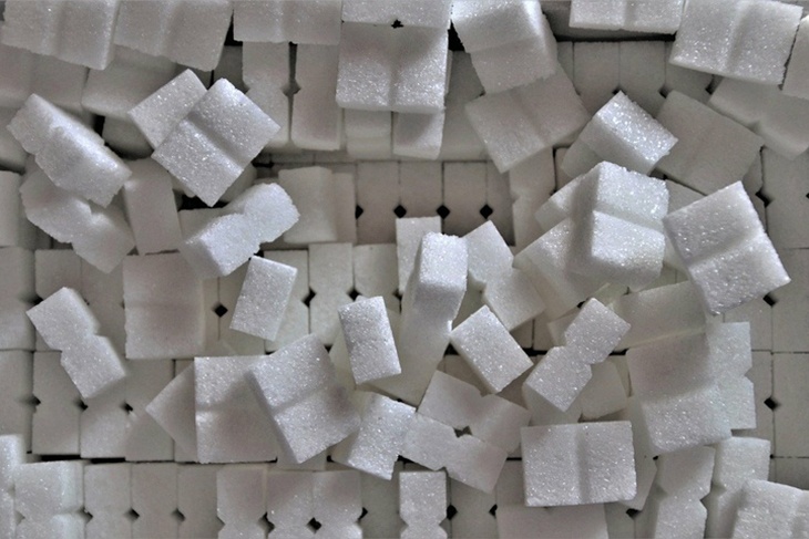 Психолог призвал россиян прекратить закупать сахар впрок