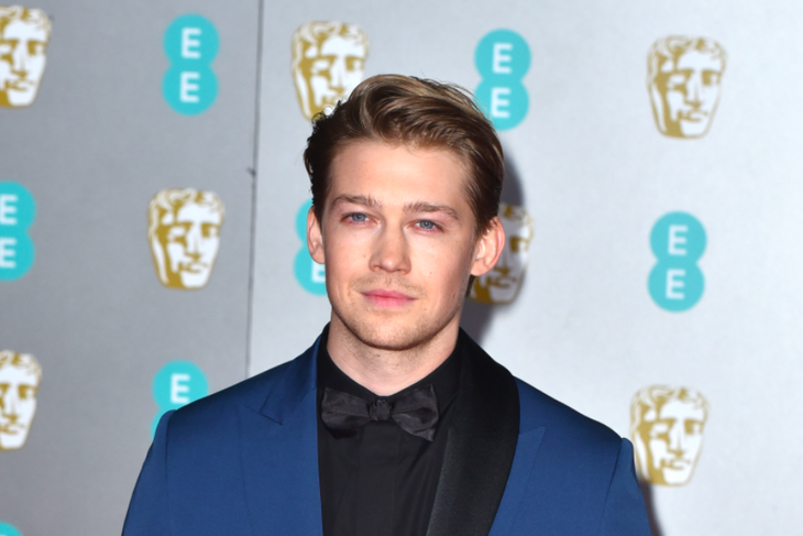 Joe Alwyn refuses to talk about engagement with Taylor Swift