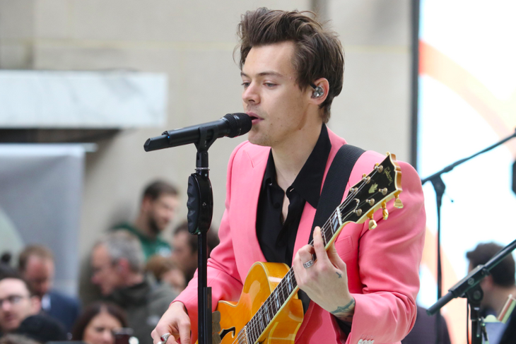 Harry reveals why it was hard to write fun music after leaving 'One Direction'