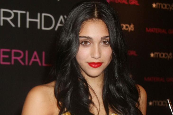 Photo: Madonna's daughter Lourdes Leon shows panties in a very risky selfie