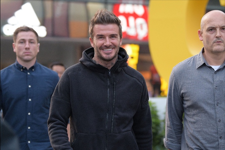PHOTO: David Beckham looks like a farmer when he spends time in his apiary
