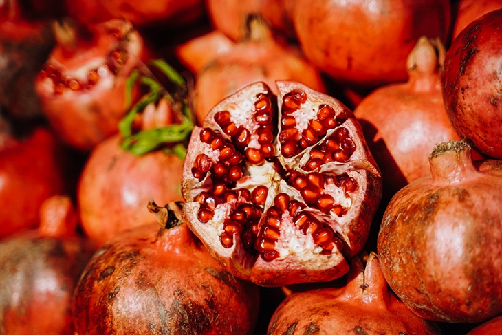 Богат флавоноидами: доктор Продеус назвал самый эффективный фрукт в защите от рака