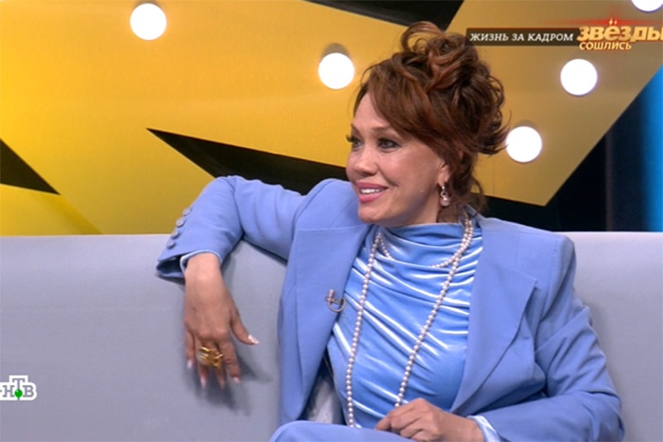 «Хочу переехать на родину своих предков»: Азиза планирует покинуть Россию