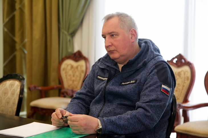 «Кто этот уставший от сражений герой?» Рогозин поиздевался над оскандалившимся Андреем Макаревичем