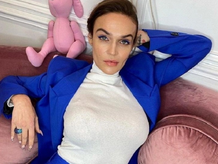 «Не о сумках сейчас мои мысли»: Водонаева назвала бессмысленной акцию по кромсанию вещей Chanel