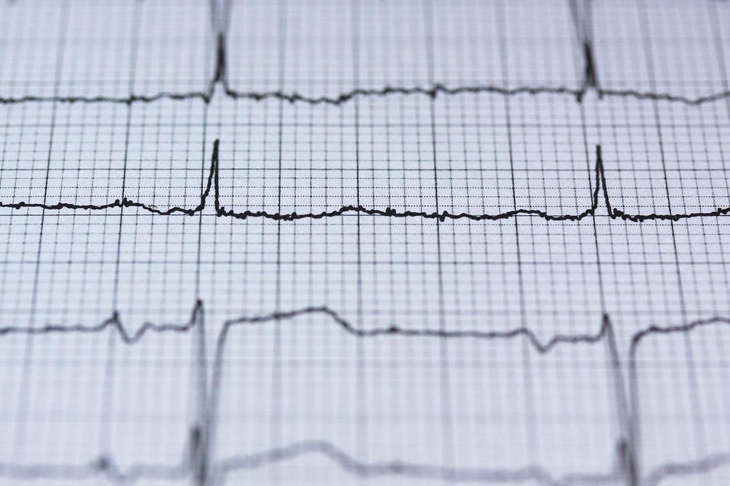 Кардиолог перечислил главные симптомы опасной патологии сердца