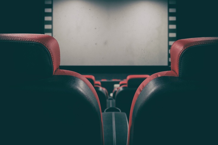 Кинотеатры будут показывать классику, пока в России не снимут новые фильмы