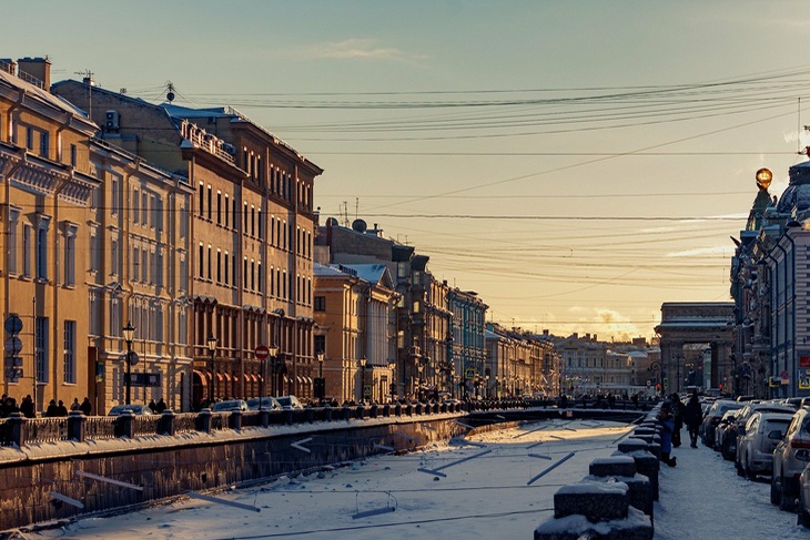Каморка в шесть квадратов: названа стоимость самого дешевого жилья у метро в Петербурге