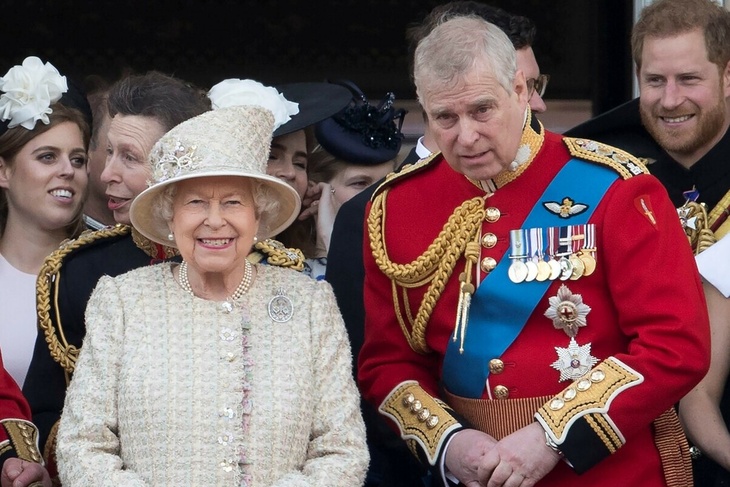 Prince Andrew tries to make amends with the Queen after sex abuse scandal