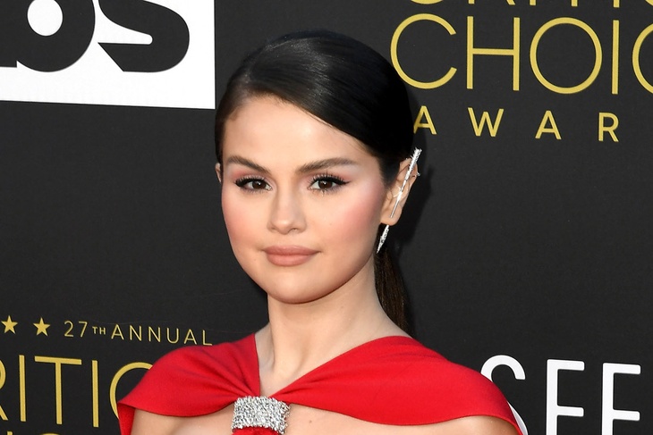 Selena Gomez revealed perfect age for dating