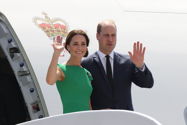 Prince William and Kate interrupt radio stations to make serious announcement
